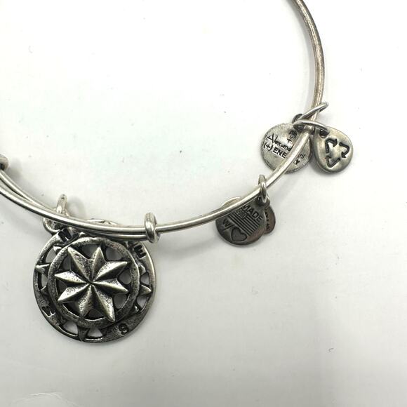 Alex + Ani Compass bracelet Silver tone Energy Charm Boho Casual - Picture 3 of 7